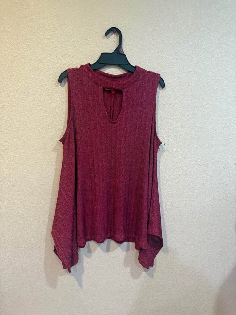 Jennifer Lopez Sleeveless Tunic Top